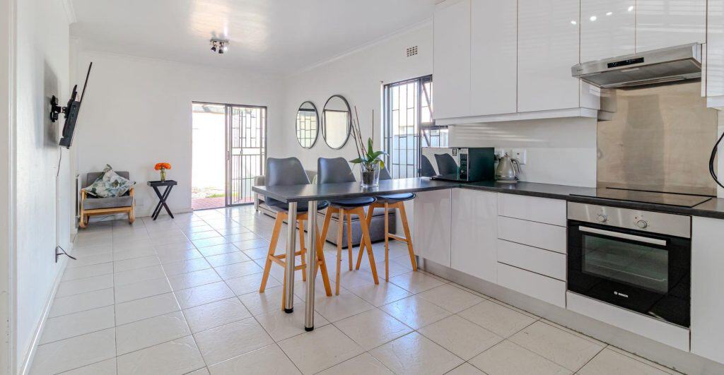 painters muizenberg near me