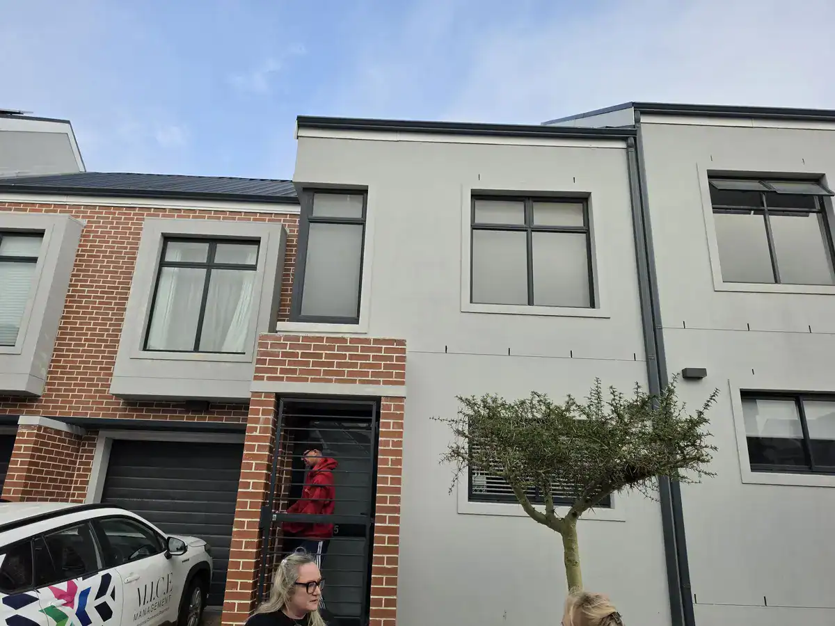 Completed D'Landen Estate Durbanville exterior painting project