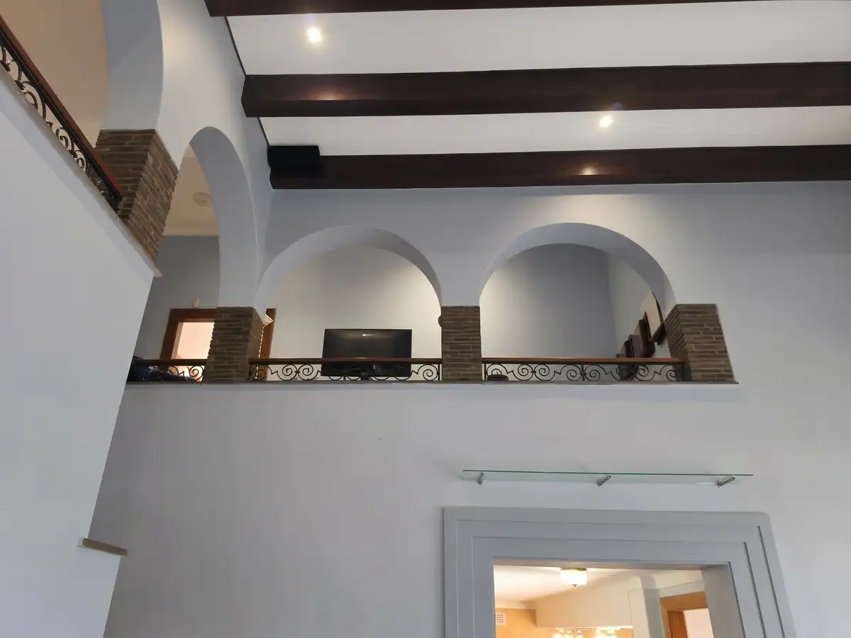 Completed interior painting of walls ceilings and architectural features at a home in Tamboerskloof, Cape Town