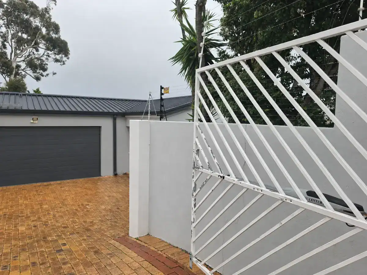 Completed IBR roof painting in Welgedacht Bellville